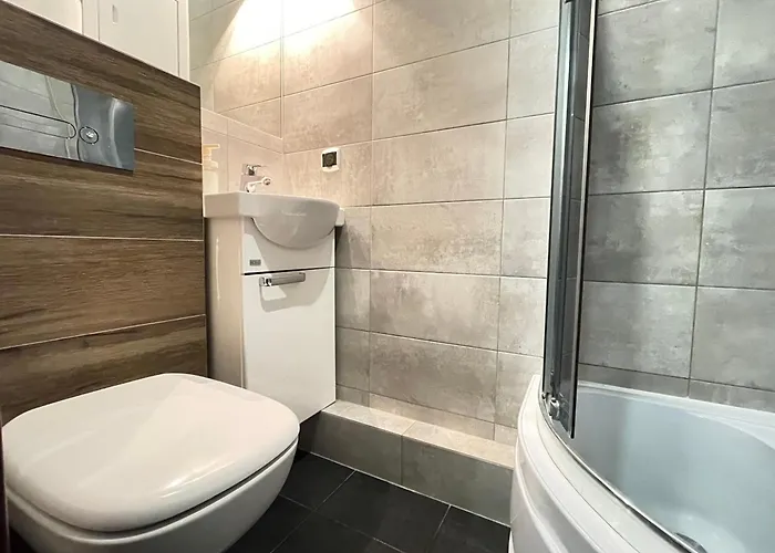 Superior Pulawska, 4 Rooms, 3 Bedrooms, Metro! Recepcion24h! דירה *