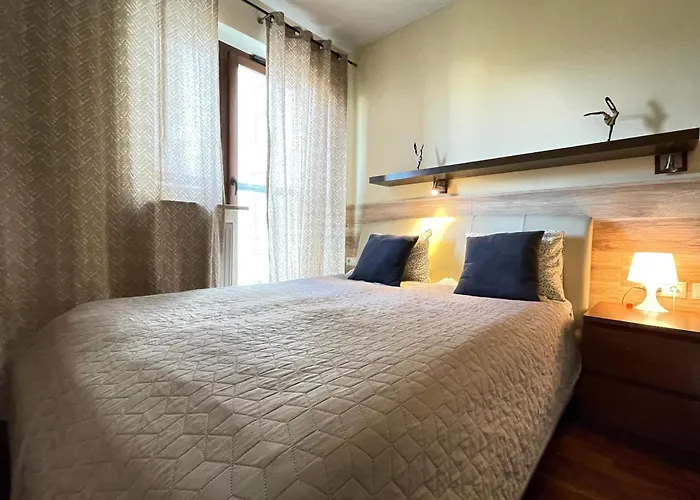 Superior Pulawska, 4 Rooms, 3 Bedrooms, Metro! Recepcion24h! דירה