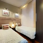 Apartment Superior Pulawska, 4 Rooms, 3 Bedrooms, Metro! Recepcion24h! Warschau